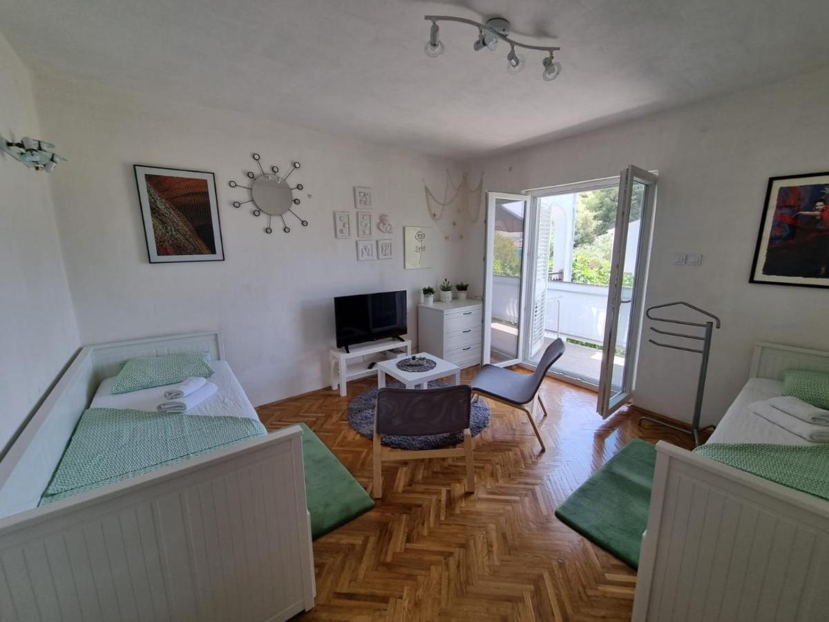 Apartment Mastrinka By The Sea -10M トロギール エクステリア 写真