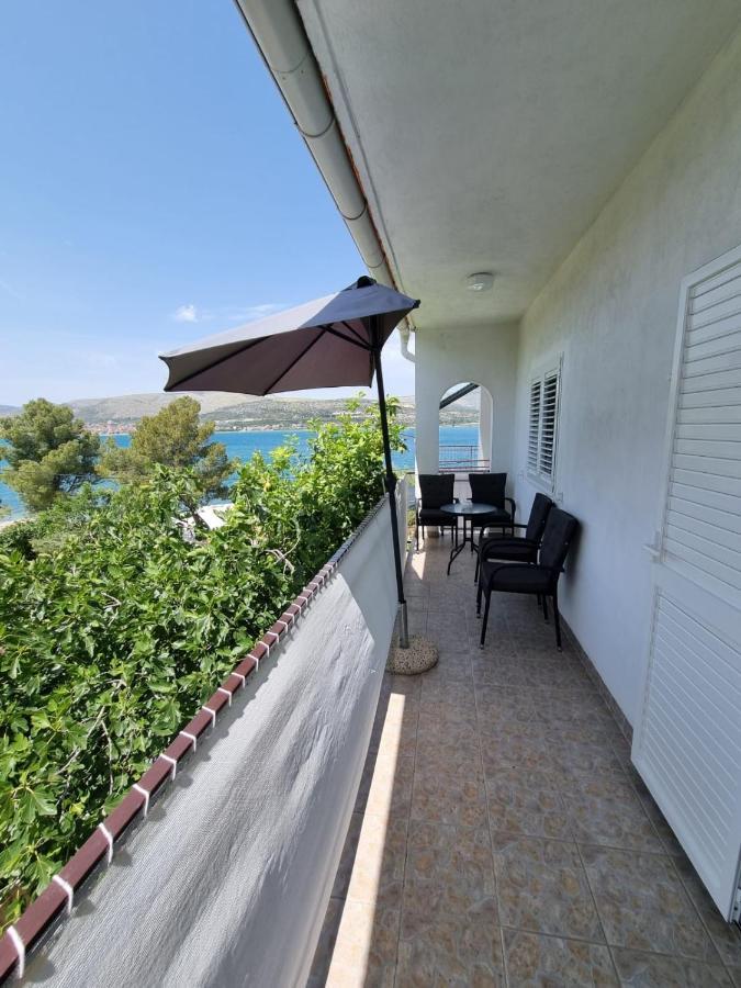 Apartment Mastrinka By The Sea -10M トロギール エクステリア 写真