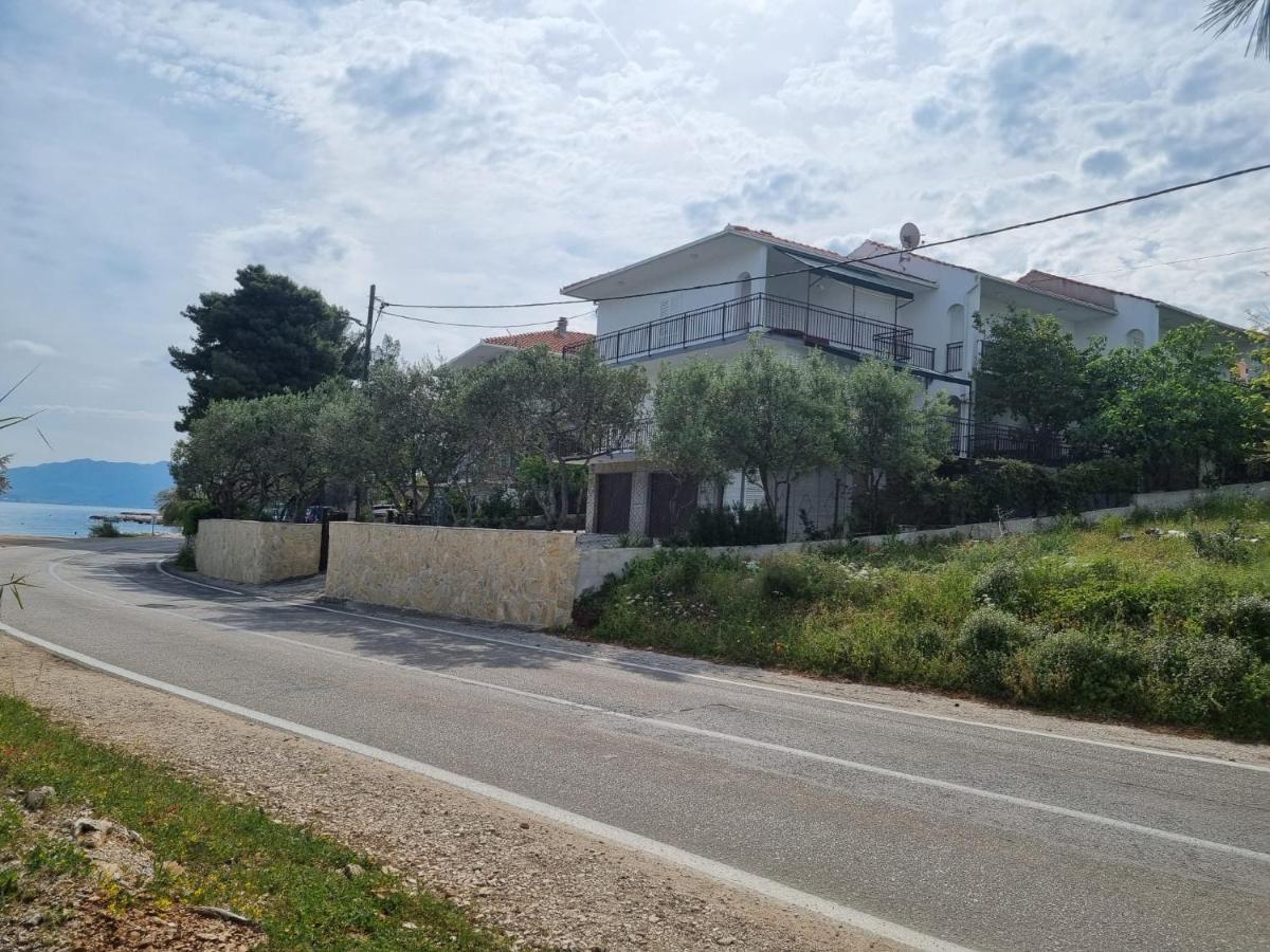 Apartment Mastrinka By The Sea -10M トロギール エクステリア 写真