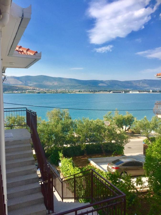 Apartment Mastrinka By The Sea -10M トロギール エクステリア 写真